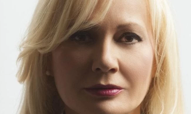 Συγκλονίζει η Αγγελική Νικολούλη: «Έτσι ξαφνικά γράφονται φίλοι μου οι τραγωδίες…»